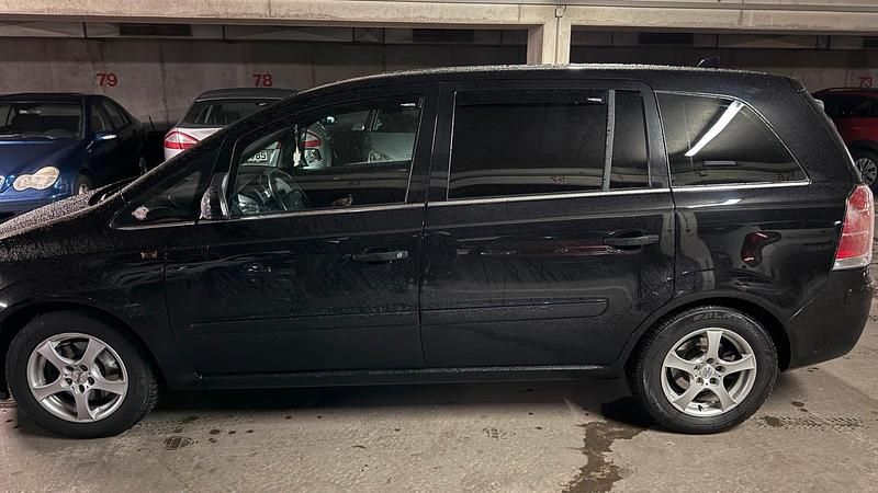Gebraucht Opel Zafira 140 PS (102 kW) 2005 Schwarz Van / Kleinbus