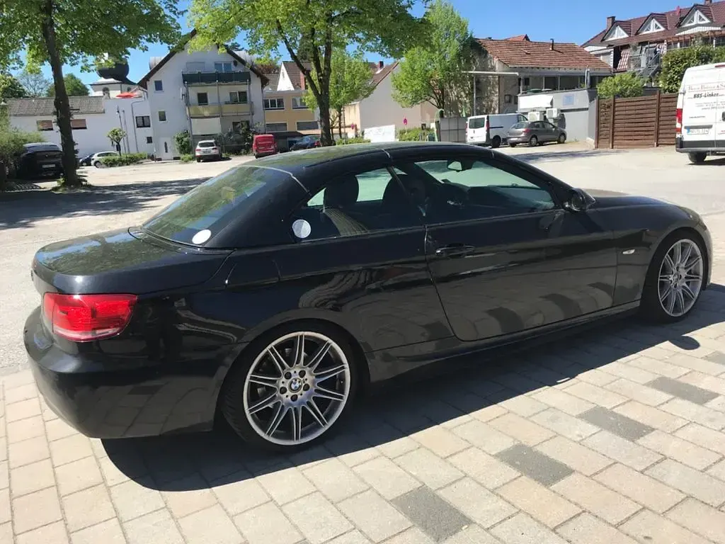 Gebraucht BMW 320 Cabriolet Performance 170 PS (125 kW) 2008 Schwarz Cabrio