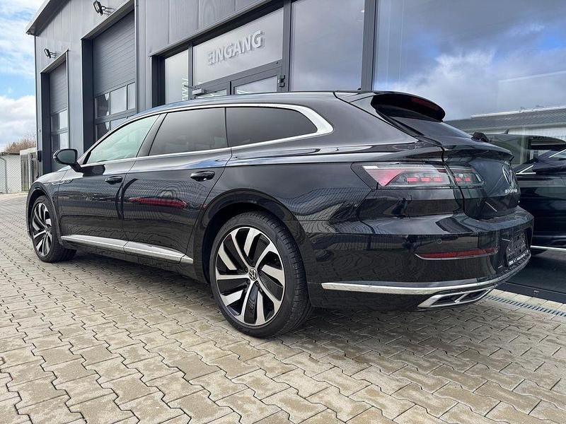 Gebraucht VW Arteon R-line 218 PS (160 kW) 2021 Deep black perleffekt Kombi