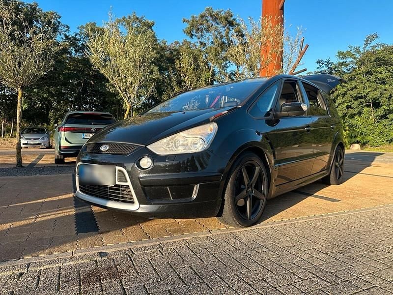 Gebraucht Ford S-MAX Titanium S 175 PS (128 kW) 2009 Schwarz Van / Kleinbus