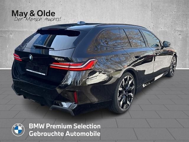 Gebraucht BMW 520 Performance 208 PS (152 kW) 2025 Schwarz Limousine