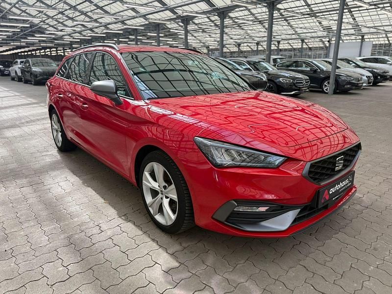 Rot Gebraucht 2021 Seat Leon FR Kombi | 17.220 € (Superpreis) - Bild 1/4
