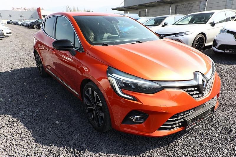 Gebraucht Renault Clio V Intens 91 PS (66 kW) 2022 Valencia orange metallic Kleinwagen