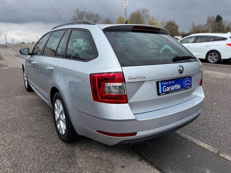 Gebraucht Skoda Octavia Style 150 PS (110 kW) 2020 Silber Kombi