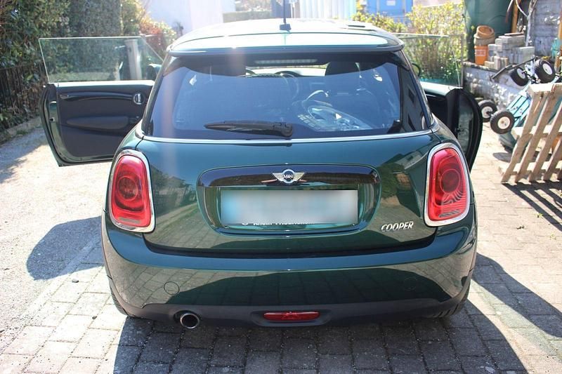 Gebraucht Mini Cooper Coupé 136 PS (100 kW) 2017 Grün Coupé
