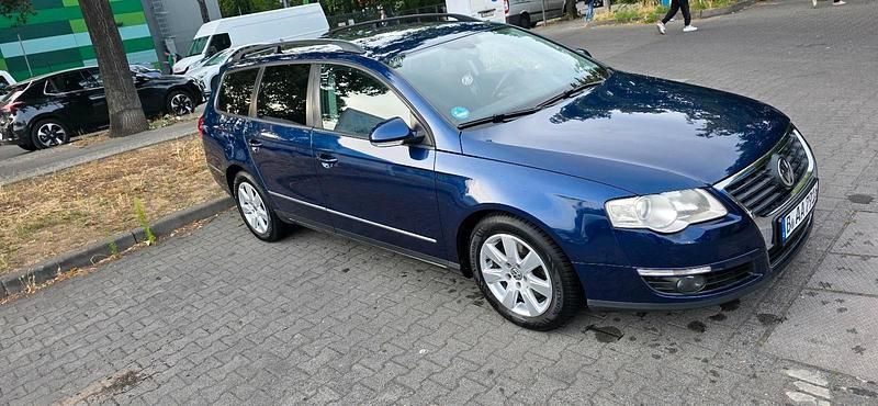 Blau Gebraucht 2008 VW Passat Comfortline Kombi | 4.200 € (Fairer Preis) - Bild 1/4