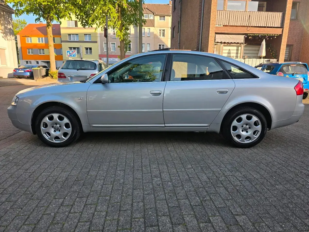 Second-hand Audi A6 170 CP (125 kW) 2003 Argintiu Berlinǎ