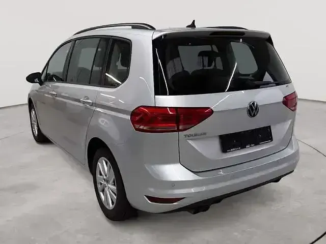 Gebraucht VW Touran Comfortline 150 PS (110 kW) 2021 Silber Van / Kleinbus