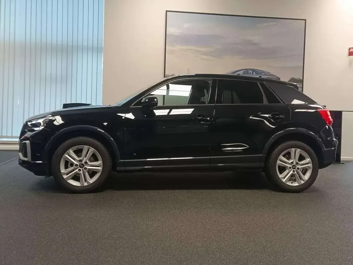 Gebraucht Audi Q2 Advanced 116 PS (85 kW) 2025 Schwarz SUV