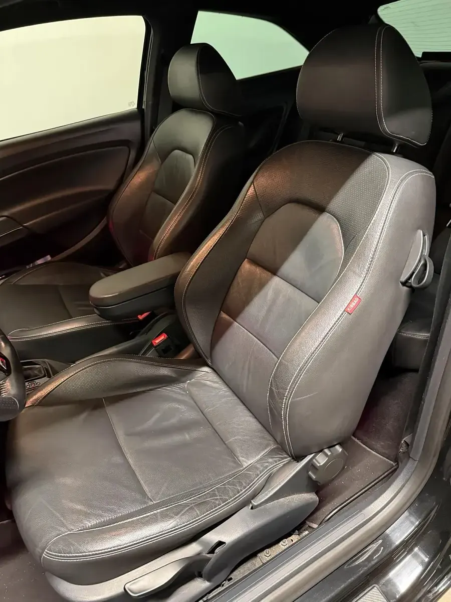 Second-hand Cupra Ibiza 180 CP (132 kW) 2014 Negru Hatchback