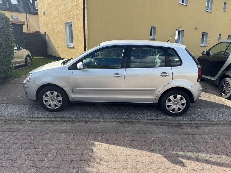 Gebraucht VW Polo 54 PS (39 kW) 2007 Silber Kleinwagen