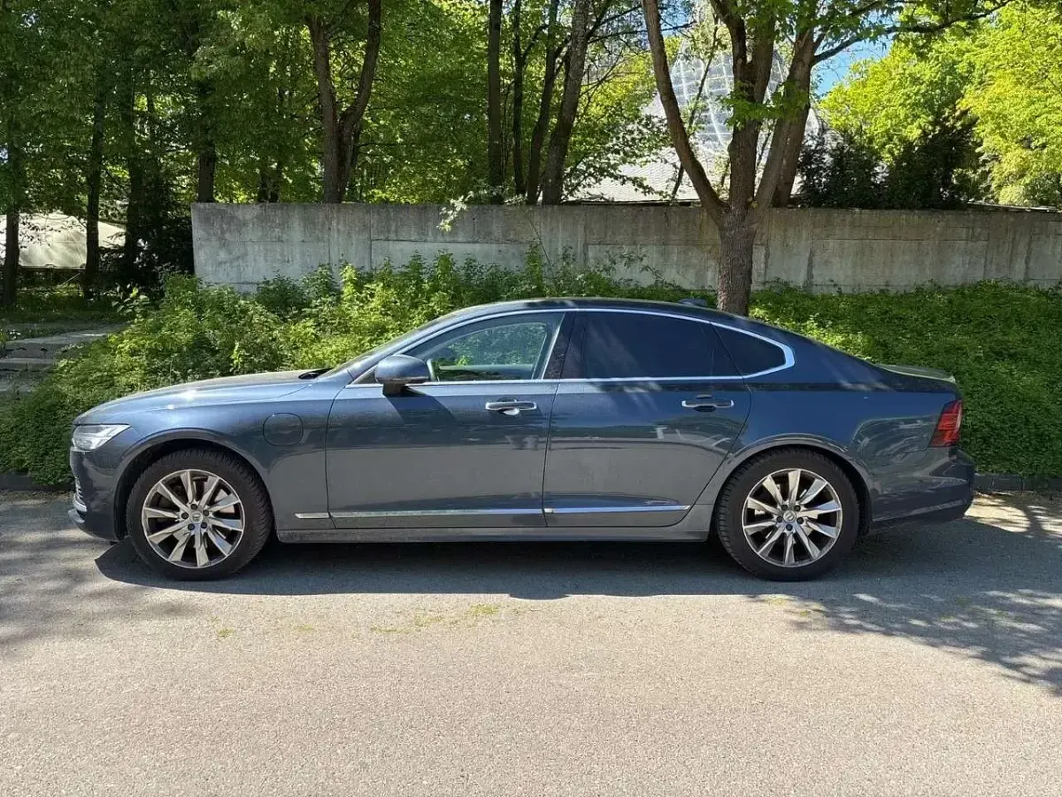 Gebraucht Volvo S90 400 PS (294 kW) 2021 Blau Limousine