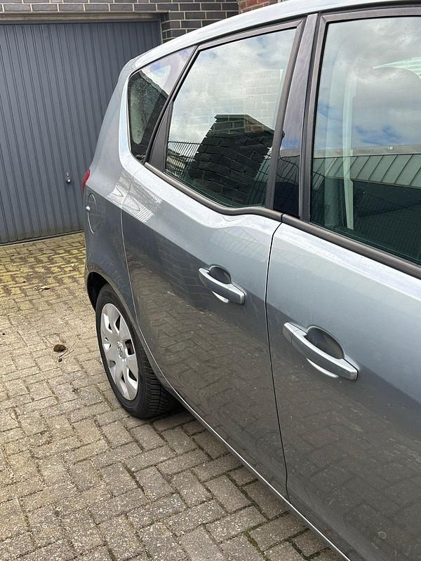 Gebraucht Opel Meriva 95 PS (69 kW) 2014 Grau Van / Kleinbus