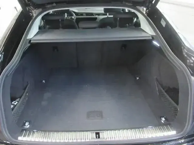 Gebraucht Audi e-tron 300 kW (408 PS) 2021 Schwarz SUV