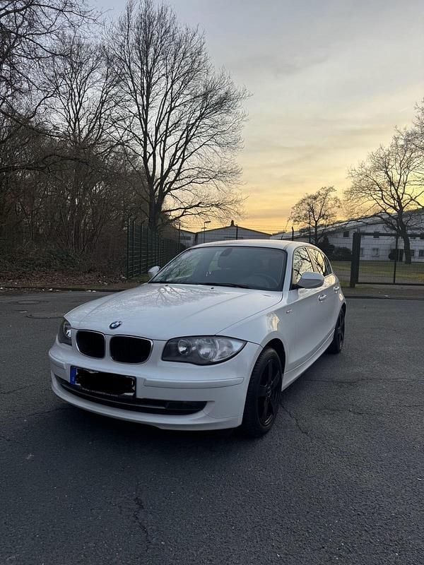 Gebraucht BMW 118 143 PS (105 kW) 2010 Weiß Kleinwagen
