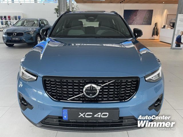 Gebraucht Volvo XC40 Plus 197 PS (144 kW) 2023 Farbe: blau SUV