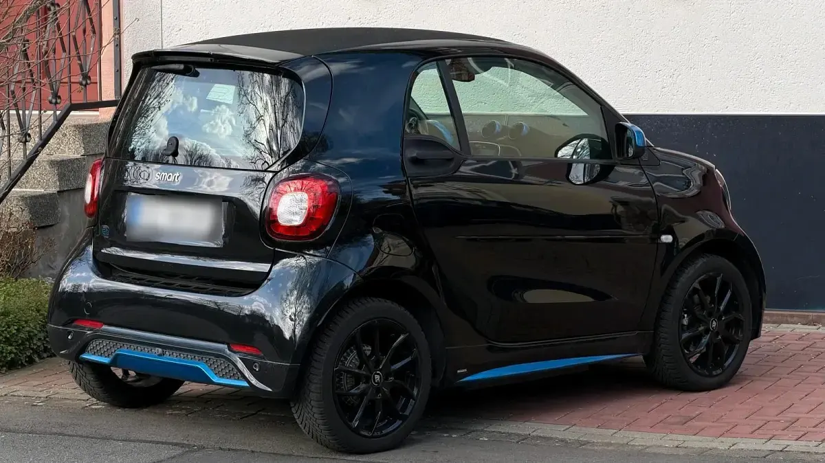 Gebraucht Smart ForTwo Electric Drive 60 kW (82 PS) 2019 Schwarz Coupé