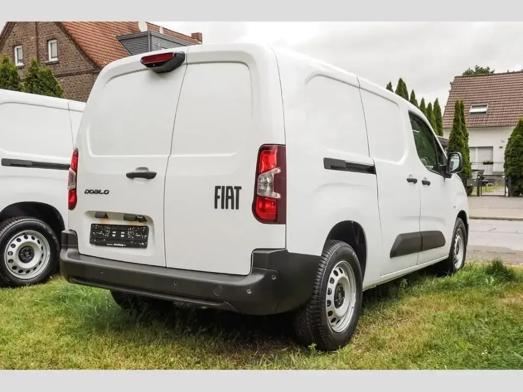 Neu Fiat Doblò 101 PS (74 kW) 2026 Weiß Van / Kleinbus