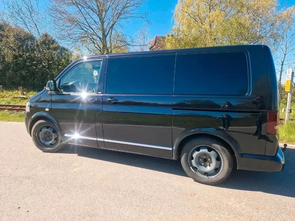 Gebraucht VW Multivan Cup 140 PS (102 kW) 2014 Schwarz Van / Kleinbus
