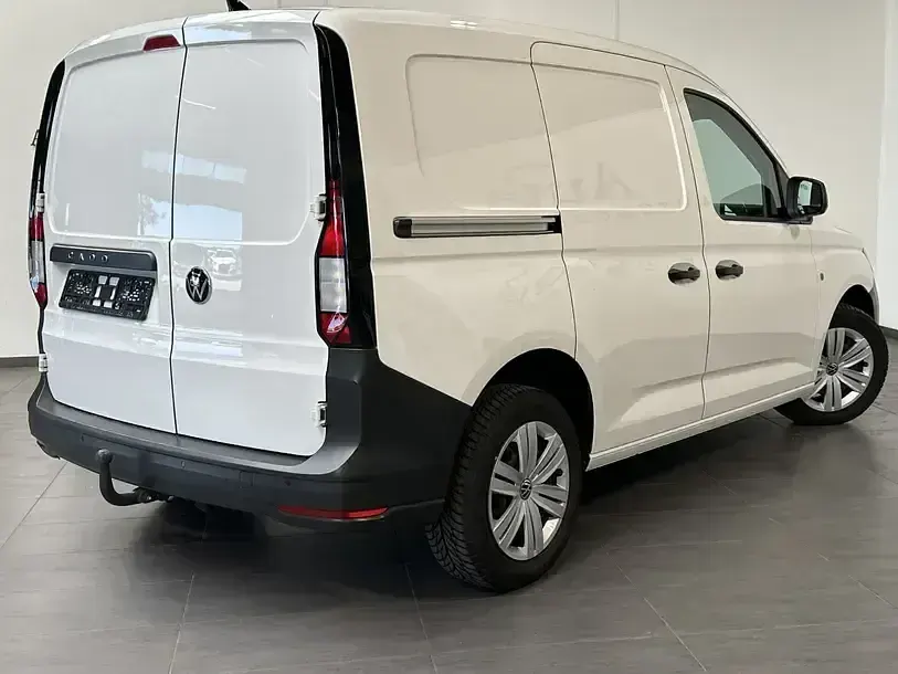 Second-hand VW Caddy 75 CP (55 kW) 2023 Alb Monovolum