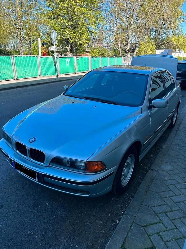 Second-hand BMW 520 150 CP (110 kW) 2000 Gri Berlinǎ