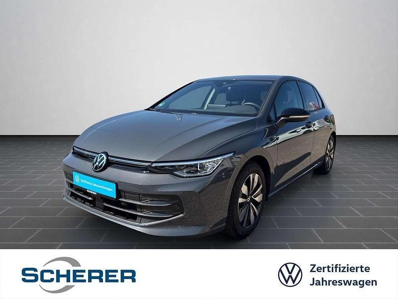 Delfingrau metallic (metallic) Gebraucht 2024 VW Golf VIII Goal Limousine | 28.440 € (Superpreis) - Bild 1/3