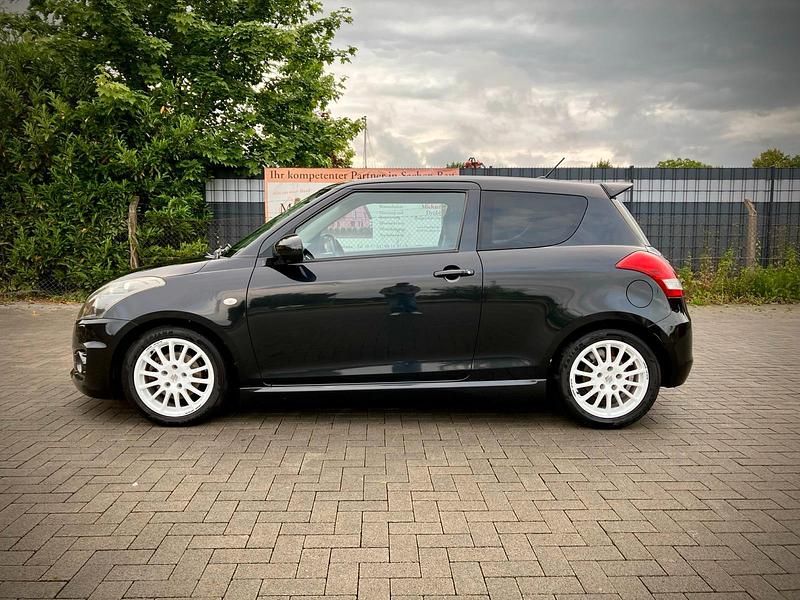 Gebraucht Suzuki Swift Sport 136 PS (100 kW) 2013 Schwarz Kleinwagen