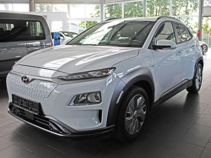 Weiß Gebraucht 2020 Hyundai Kona Advantage SUV | 17.490 € (Fairer Preis) - Bild 1/4