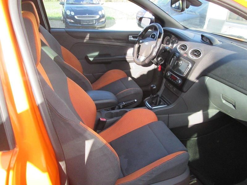 Gebraucht Ford Focus ST 230 PS (169 kW) 2007 Orange Coupé
