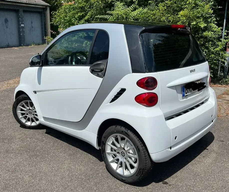 Gebraucht Smart ForTwo Coupé Passion 71 PS (52 kW) 2012 Weiß Coupé