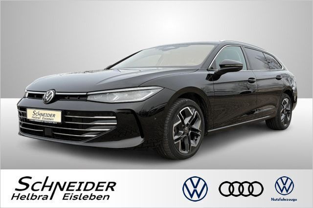 Grenadillschwarz (metallic) Gebraucht 2024 VW Passat Elegance Kombi | 45.950 € - Bild 1/4