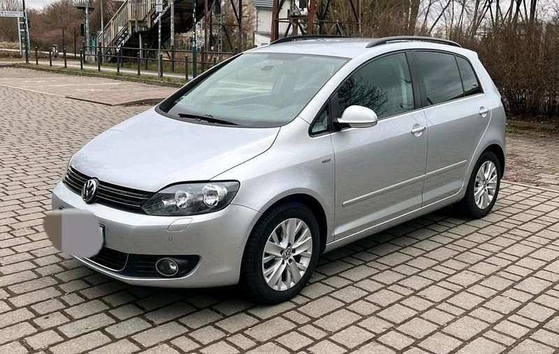 Gebraucht VW Golf VII 105 PS (77 kW) 2013 Silber Limousine
