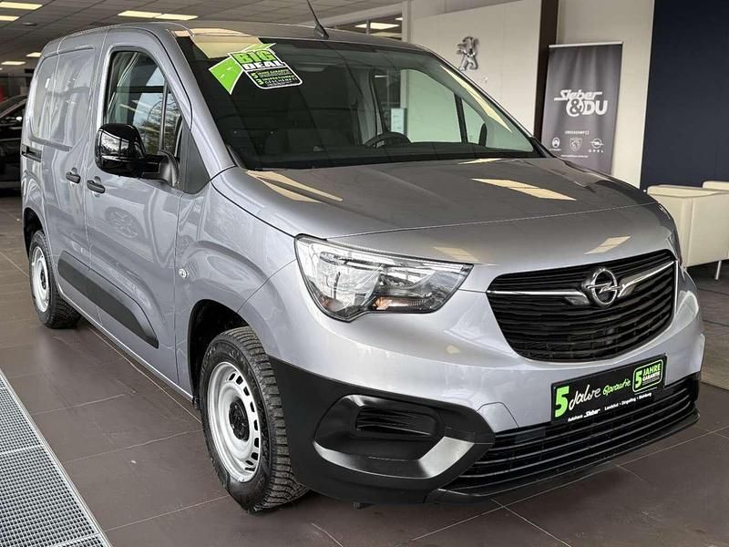 Gebraucht Opel Combo Edition 102 PS (75 kW) 2023 Kontrast grau/quarz silber Van / Kleinbus