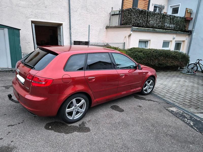 Gebraucht Audi A3 S-Line 125 PS (91 kW) 2011 Rot Kleinwagen