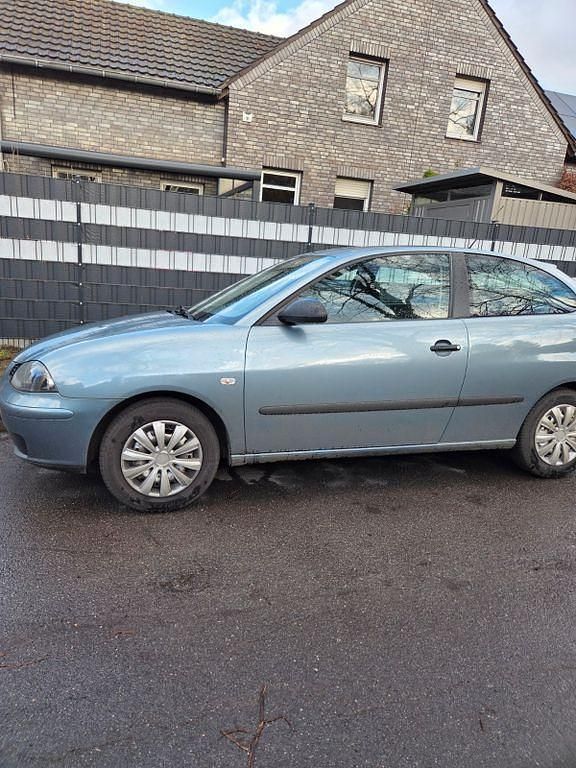 Gebraucht Seat Ibiza Fresh 75 PS (55 kW) 2004 Blau Kleinwagen