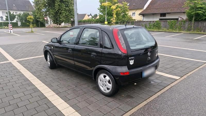 Gebraucht Opel Corsa 75 PS (55 kW) 2002 Schwarz Kleinwagen