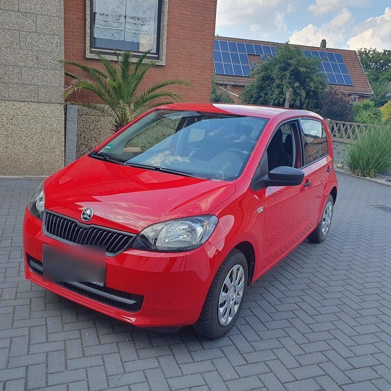 Rot Gebraucht 2015 Skoda Citigo Cool Edition Kleinwagen | 5.950 € (Fairer Preis) - Bild 1/4
