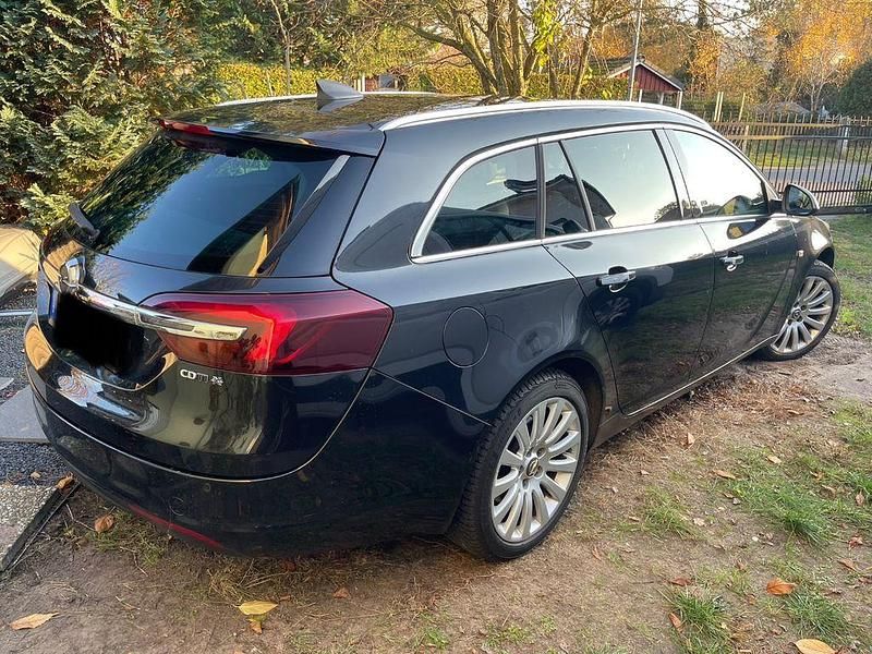 Schwarz Gebraucht 2015 Opel Insignia Innovation Kombi | 10.000 € (Fairer Preis) - Bild 1/4