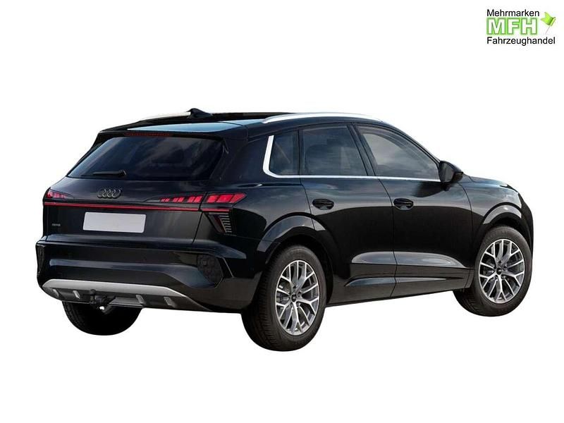 Gebraucht Audi Q3 204 PS (150 kW) 2026 [0e0e] mythosschwarz ... SUV