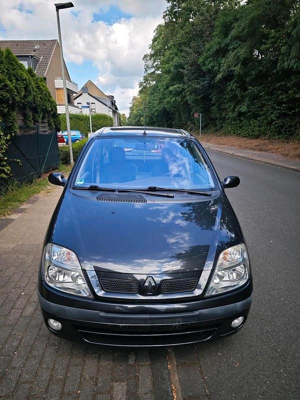Schwarz Gebraucht 2001 Renault Scénic Van / Kleinbus | 888 € (Guter Preis) - Bild 1/4