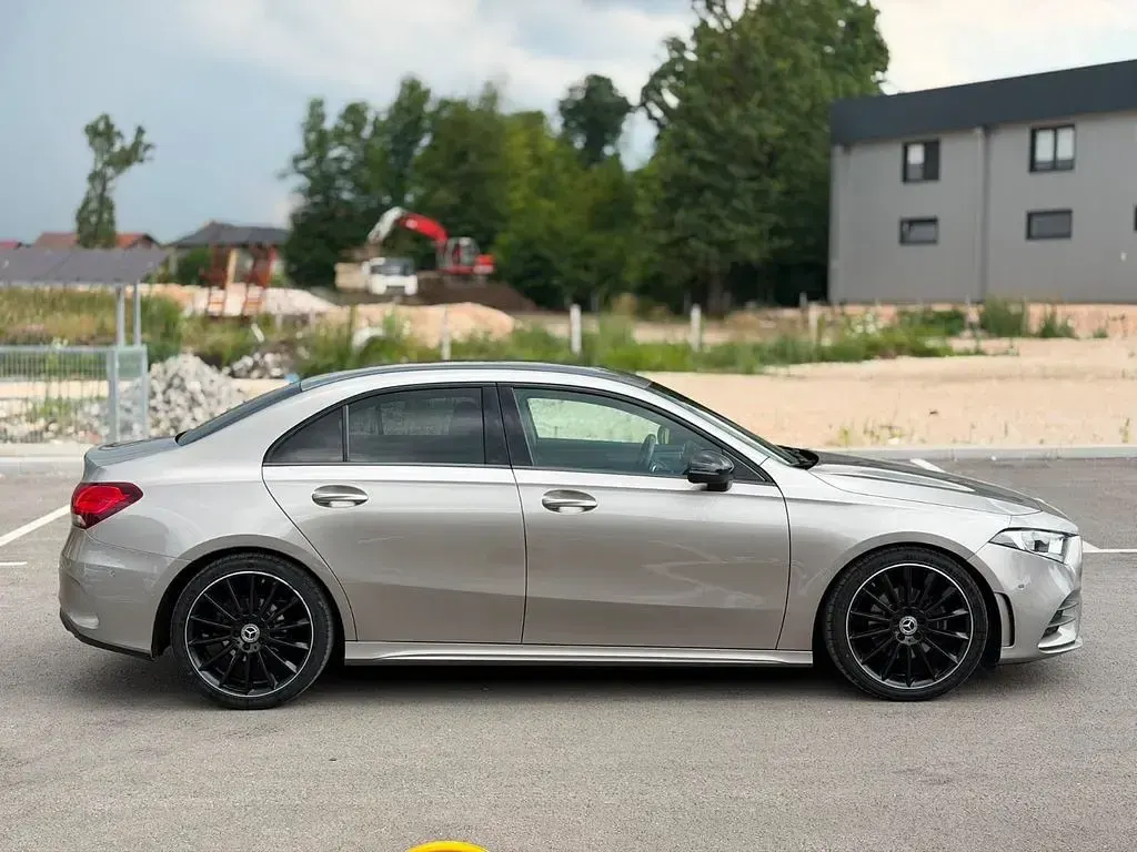Gebraucht Mercedes A180 AMG 116 PS (85 kW) 2020 Grau Limousine