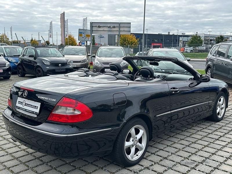 Gebraucht Mercedes CLK200 Avantgarde 184 PS (135 kW) 2008 Schwarz Cabrio