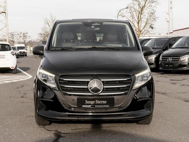 Gebraucht Mercedes Vito 237 PS (174 kW) 2025 Obsidianschwarz metallic Van