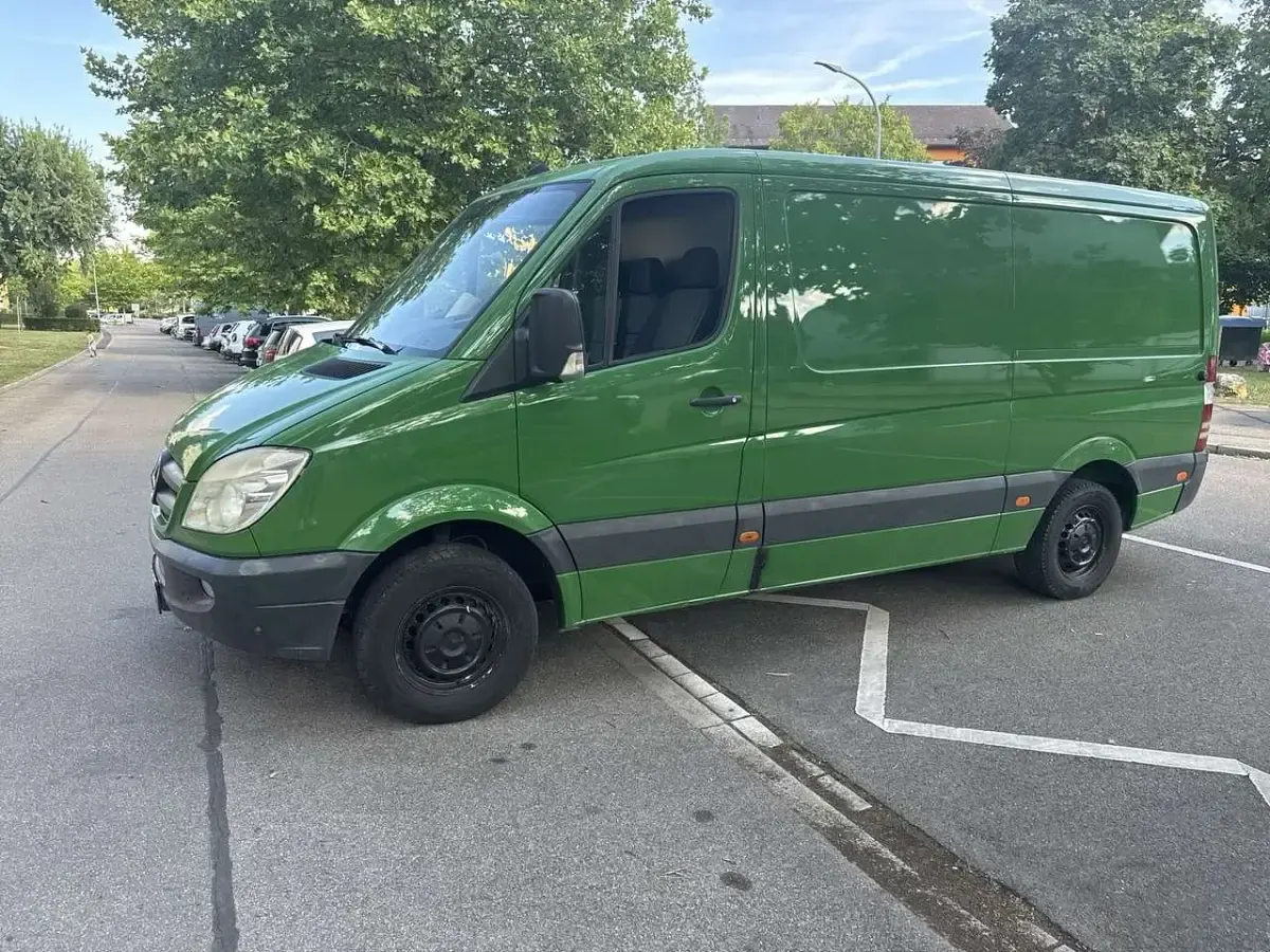 Gebraucht Mercedes Sprinter 163 PS (119 kW) 2009 Grün Van