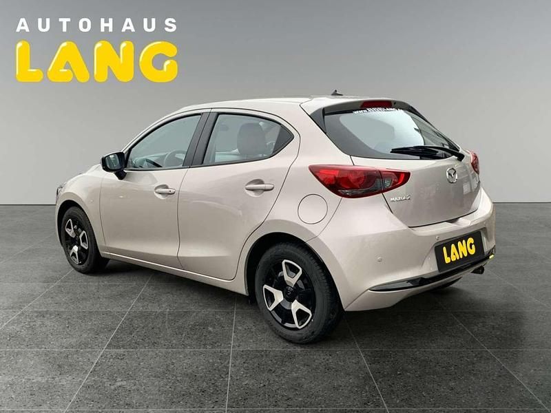 Gebraucht Mazda 2 Center-Line 75 PS (55 kW) 2024 Platinum quartz m (metallic) Kleinwagen