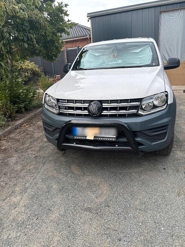 Weiß Gebraucht 2018 VW Amarok Abholung | 18.000 € (Guter Preis) - Bild 1/4