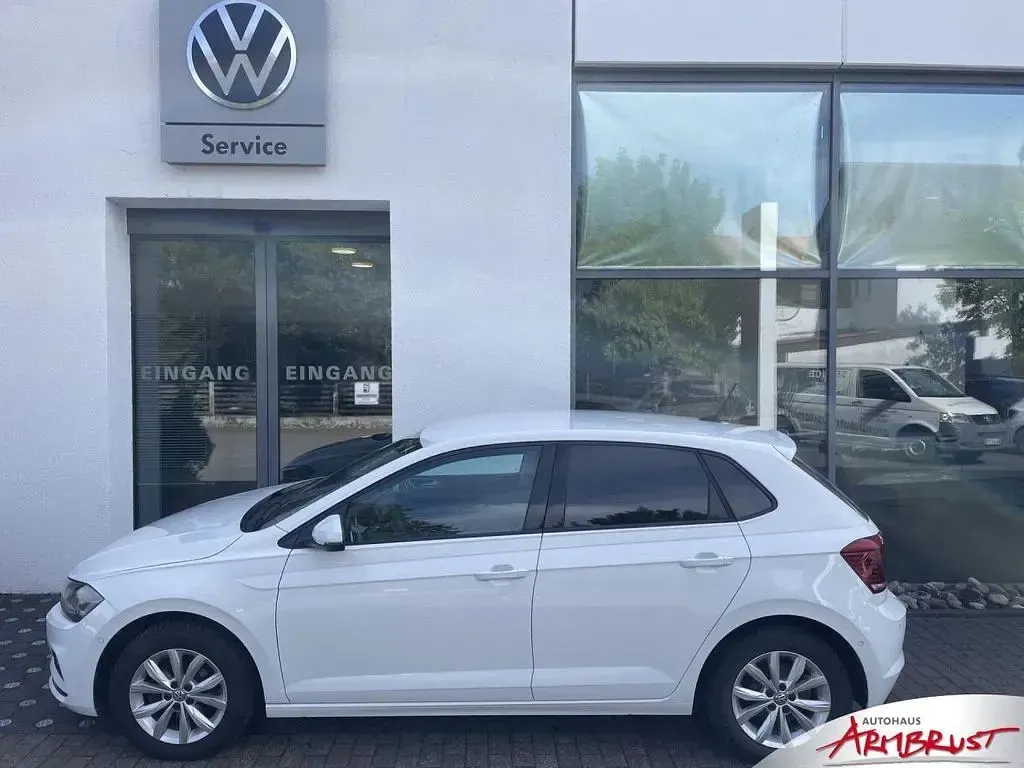 Gebraucht VW Polo Highline 95 PS (69 kW) 2018 Pure white Kleinwagen