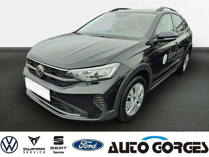 Schwarz (deep black perleffekt) Gebraucht 2024 VW Taigo IQ Drive SUV | 29.745 € (Etwas zu teuer) - Bild 1/4