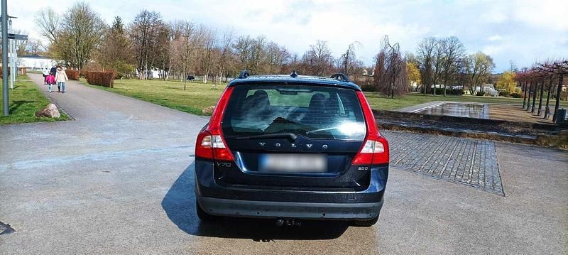 Gebraucht Volvo V70 136 PS (100 kW) 2009 Blau Kombi