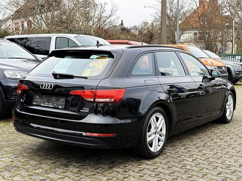 Gebraucht Audi A4 S-Line 150 PS (110 kW) 2017 Schwarz Kombi